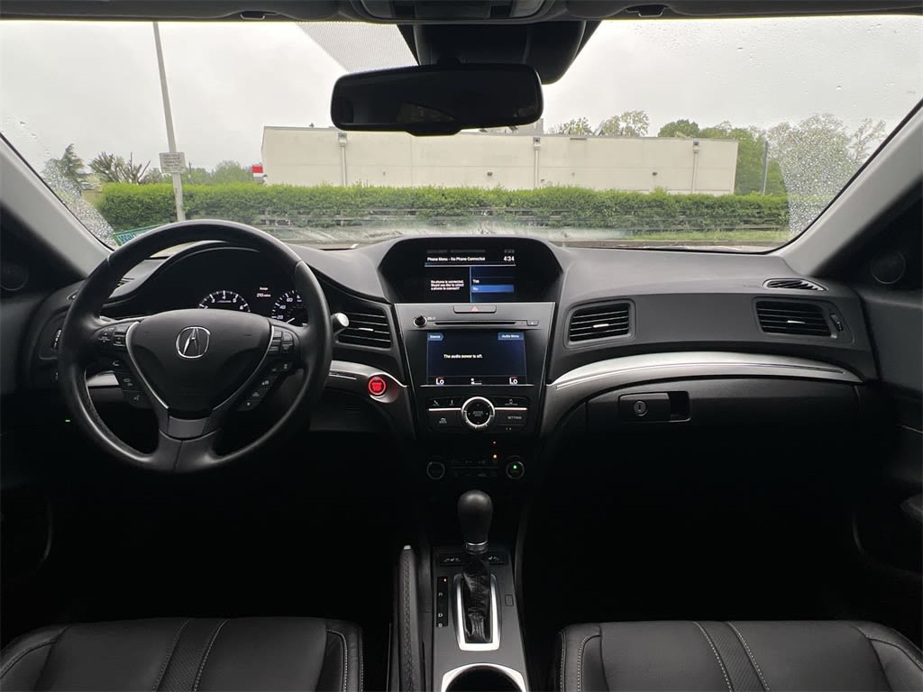 Thumbnail: 2020 Acura ILX - 10