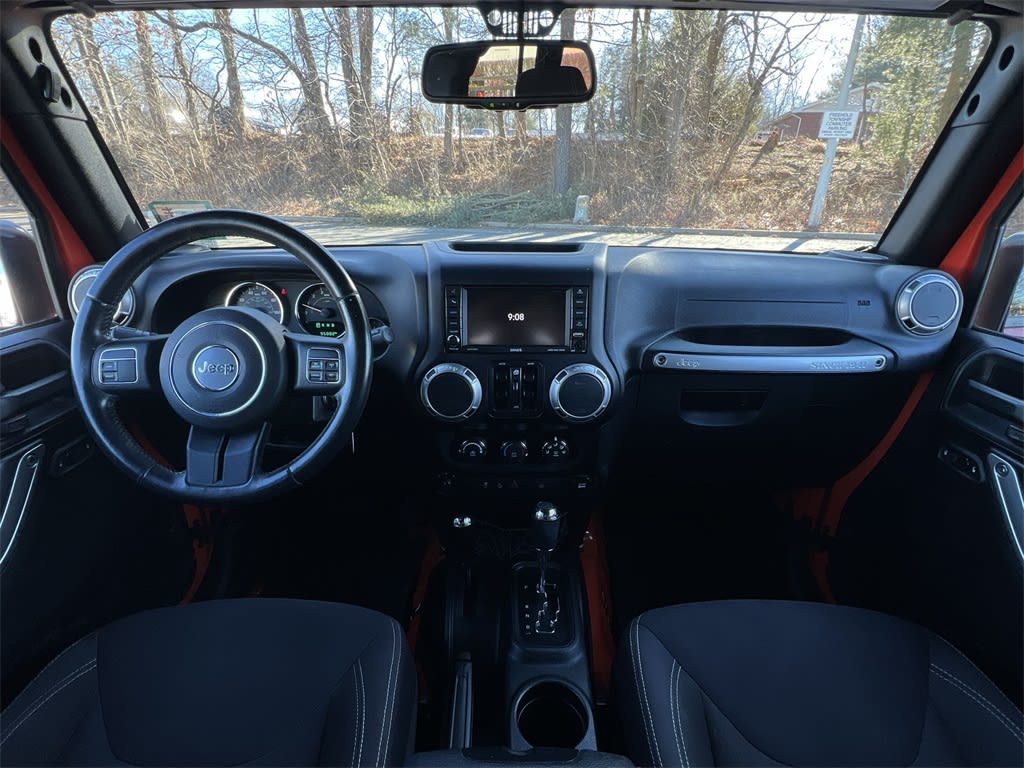2015 Jeep Wrangler Unlimited Sahara 2
