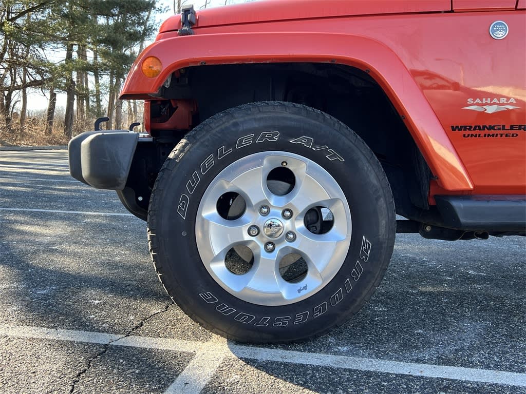 2015 Jeep Wrangler Unlimited Sahara 8