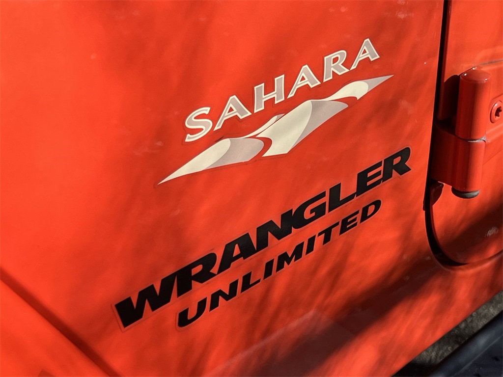 2015 Jeep Wrangler Unlimited Sahara 7