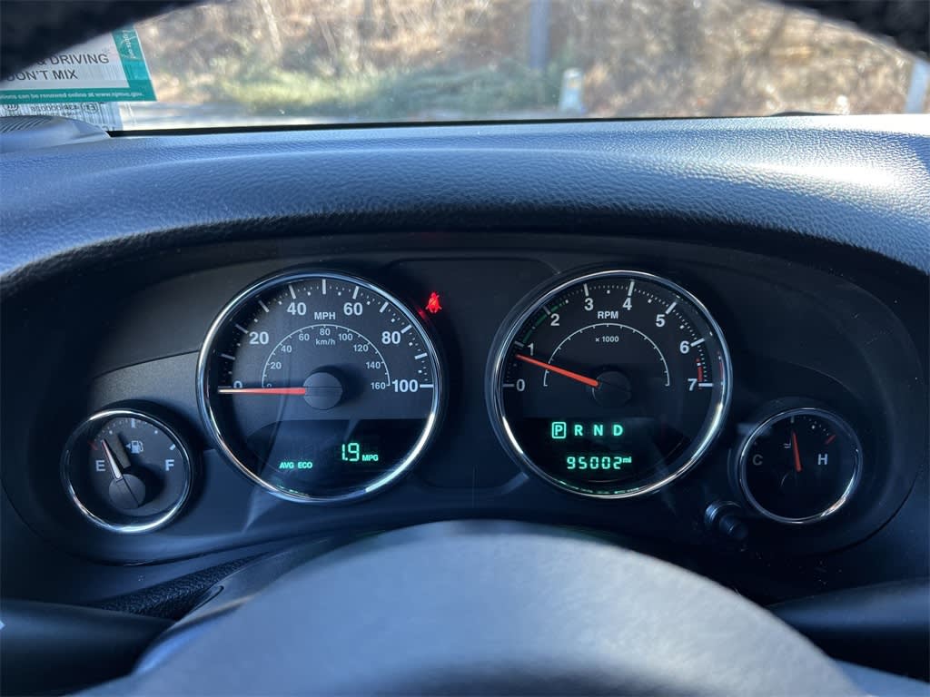 2015 Jeep Wrangler Unlimited Sahara 15