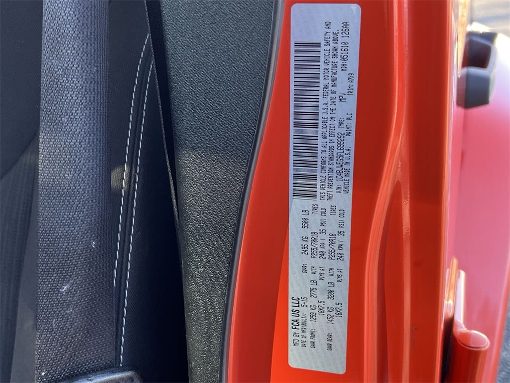 2015 Jeep Wrangler Unlimited Sahara 18