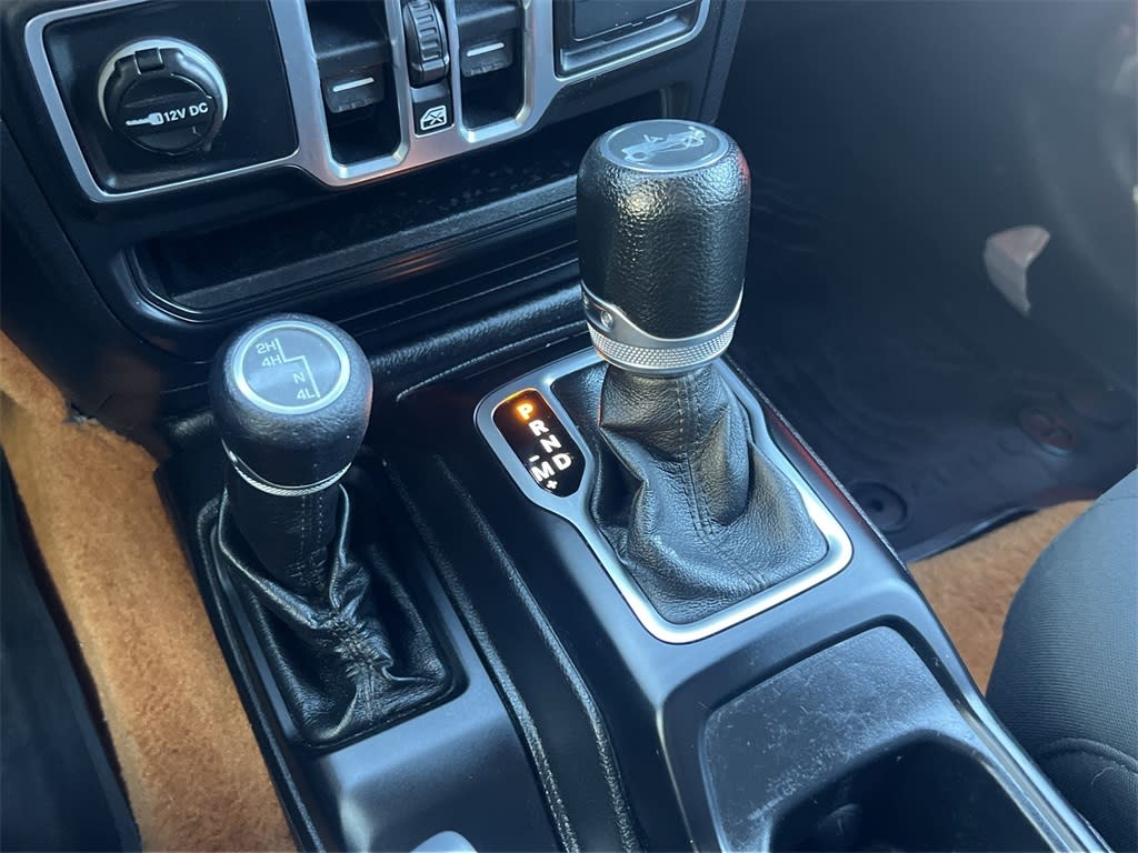 Thumbnail: 2018 Jeep Wrangler - 14