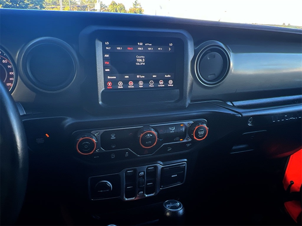 Thumbnail: 2018 Jeep Wrangler - 13