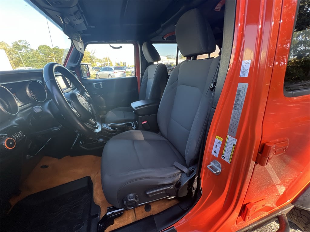 Thumbnail: 2018 Jeep Wrangler - 12