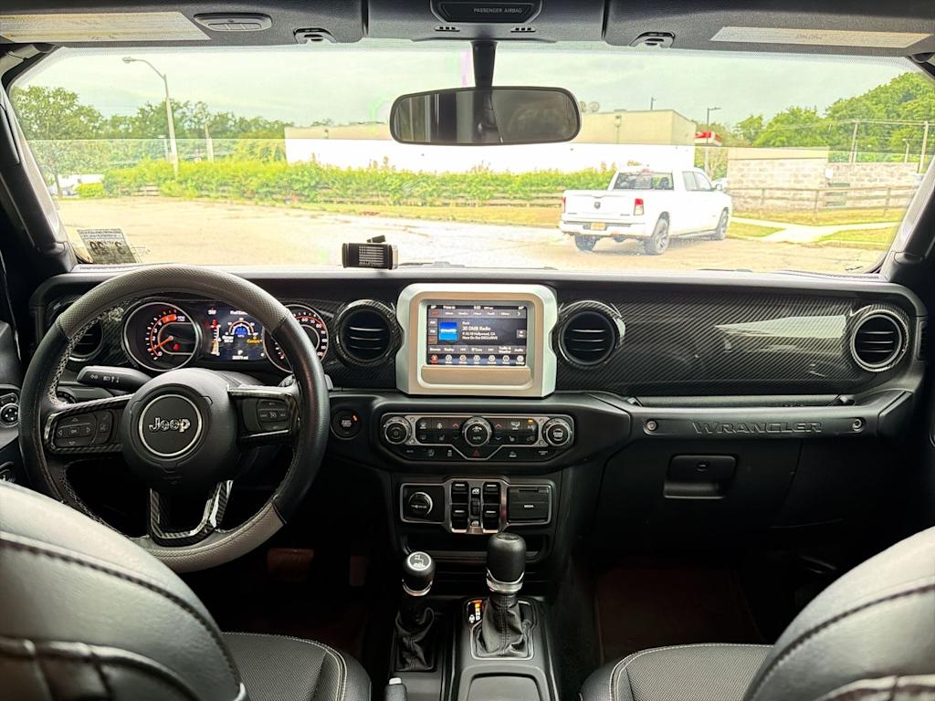 Thumbnail: 2023 Jeep Wrangler - 9