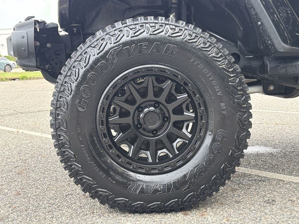 Thumbnail: 2023 Jeep Wrangler - 7
