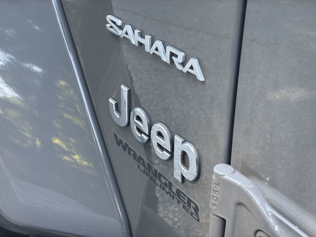 Thumbnail: 2021 Jeep Wrangler - 27