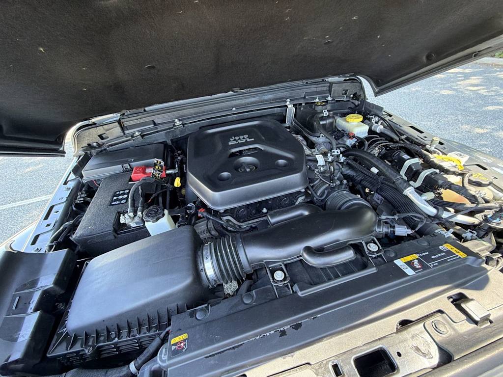 Thumbnail: 2021 Jeep Wrangler - 9