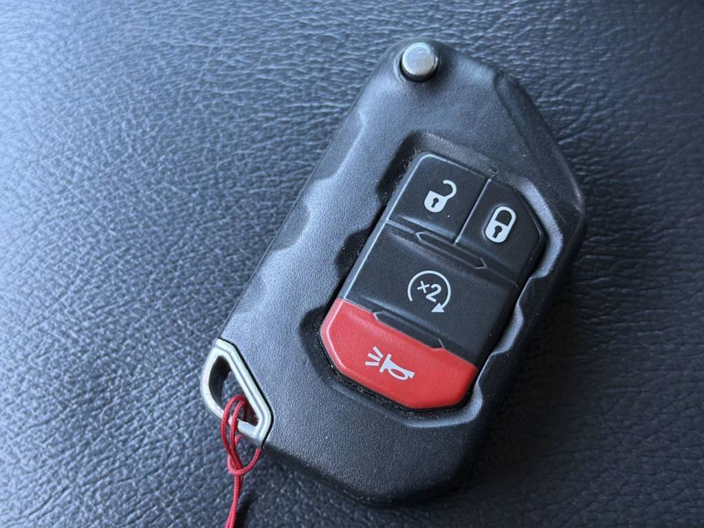 Thumbnail: 2021 Jeep Wrangler - 18