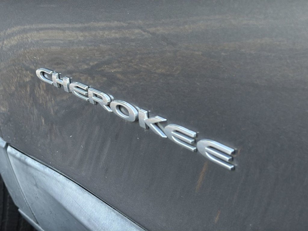 Thumbnail: 2019 Jeep Cherokee - 7