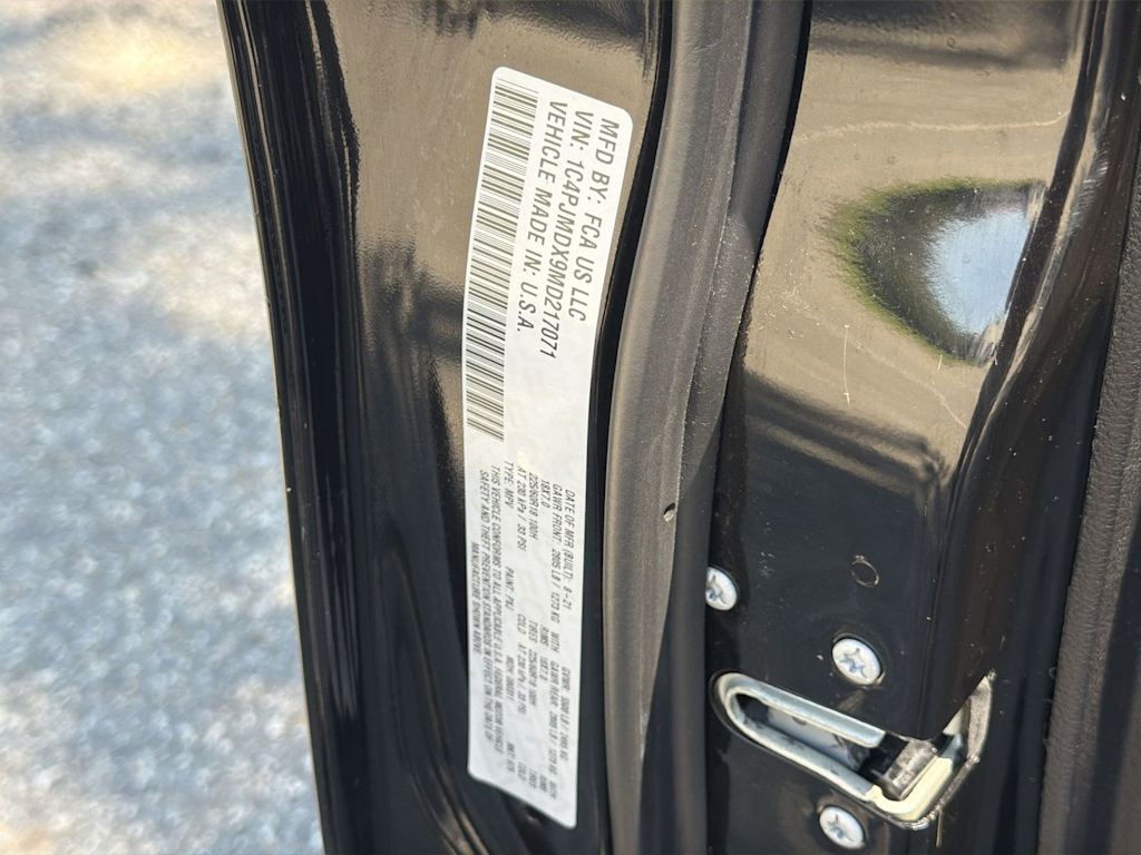 Thumbnail: 2021 Jeep Cherokee - 20