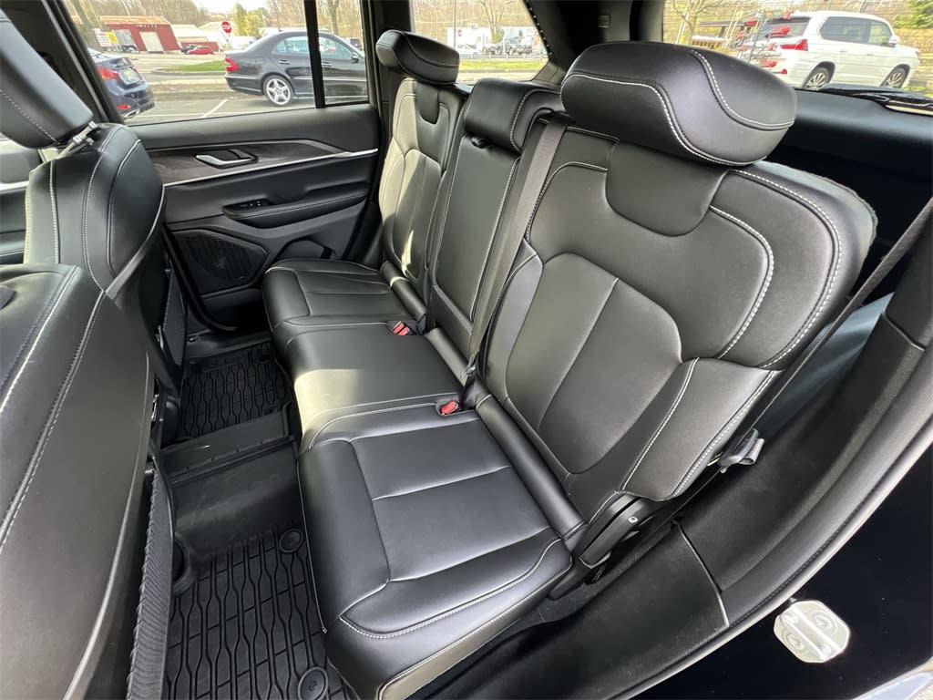 2024 Jeep Grand Cherokee Limited Edition 27