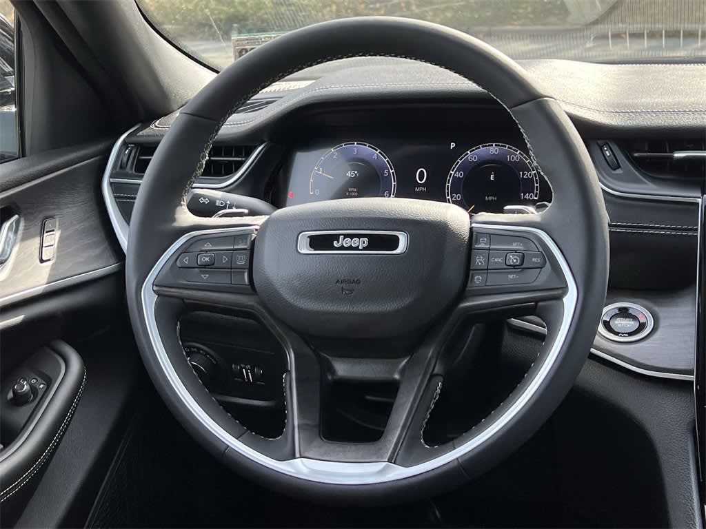 2024 Jeep Grand Cherokee Limited Edition 10
