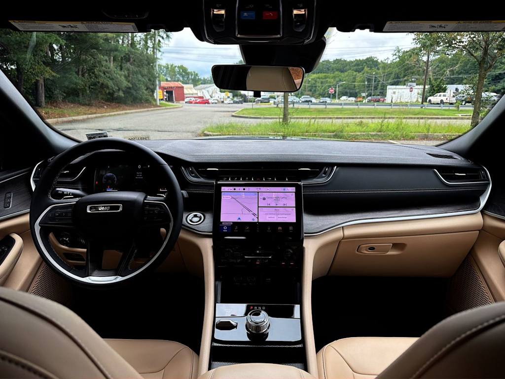 Thumbnail: 2025 Jeep Grand Cherokee - 10