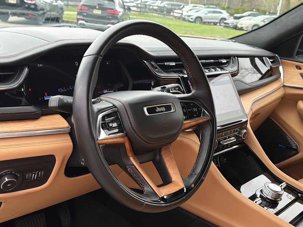 Thumbnail: 2022 Jeep Grand Cherokee L - 10