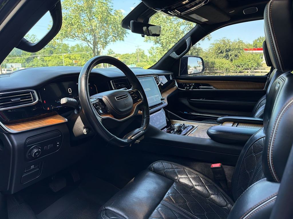 Thumbnail: 2022 Jeep Grand Wagoneer - 2
