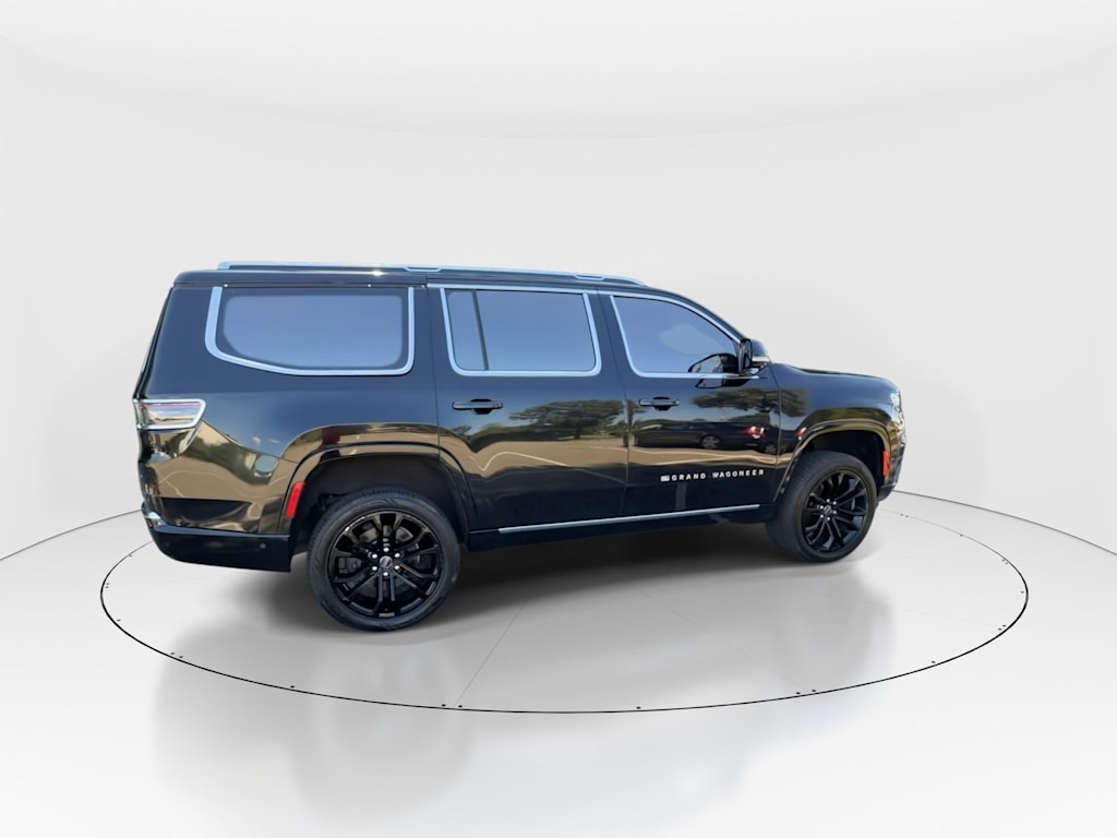 Thumbnail: 2022 Jeep Grand Wagoneer - 7
