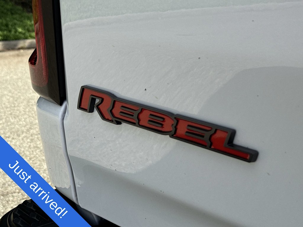 Thumbnail: 2026 RAM 1500 - 6