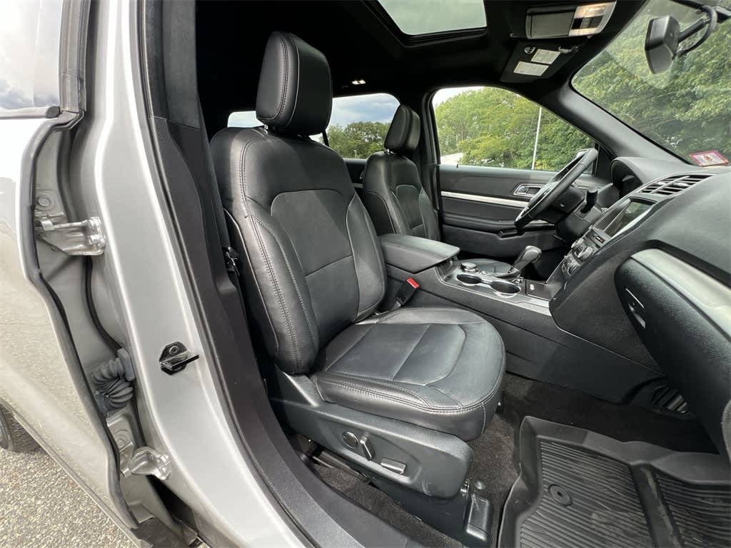 Thumbnail: 2018 Ford Explorer - 29