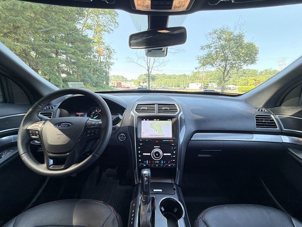 Thumbnail: 2019 Ford Explorer - 9