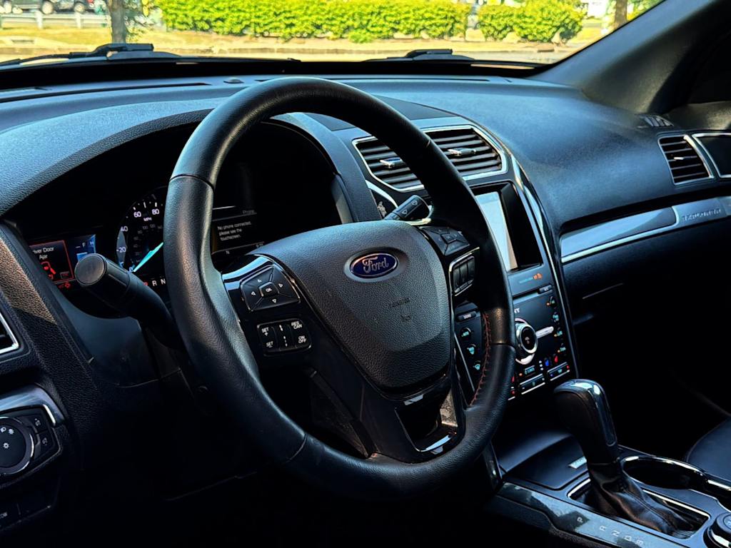 Thumbnail: 2019 Ford Explorer - 13