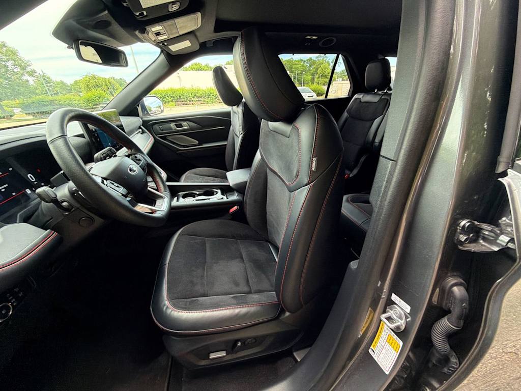 Thumbnail: 2025 Ford Explorer - 11