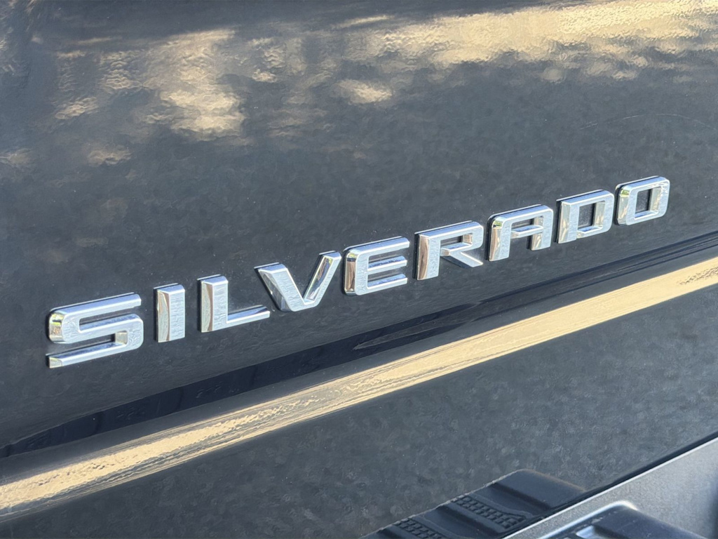 Thumbnail: 2021 Chevrolet Silverado 1500 - 23