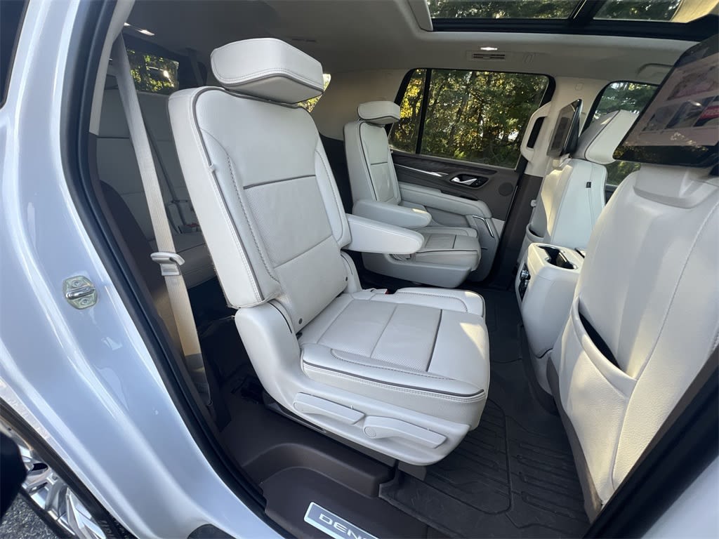 Thumbnail: 2023 GMC Yukon - 12