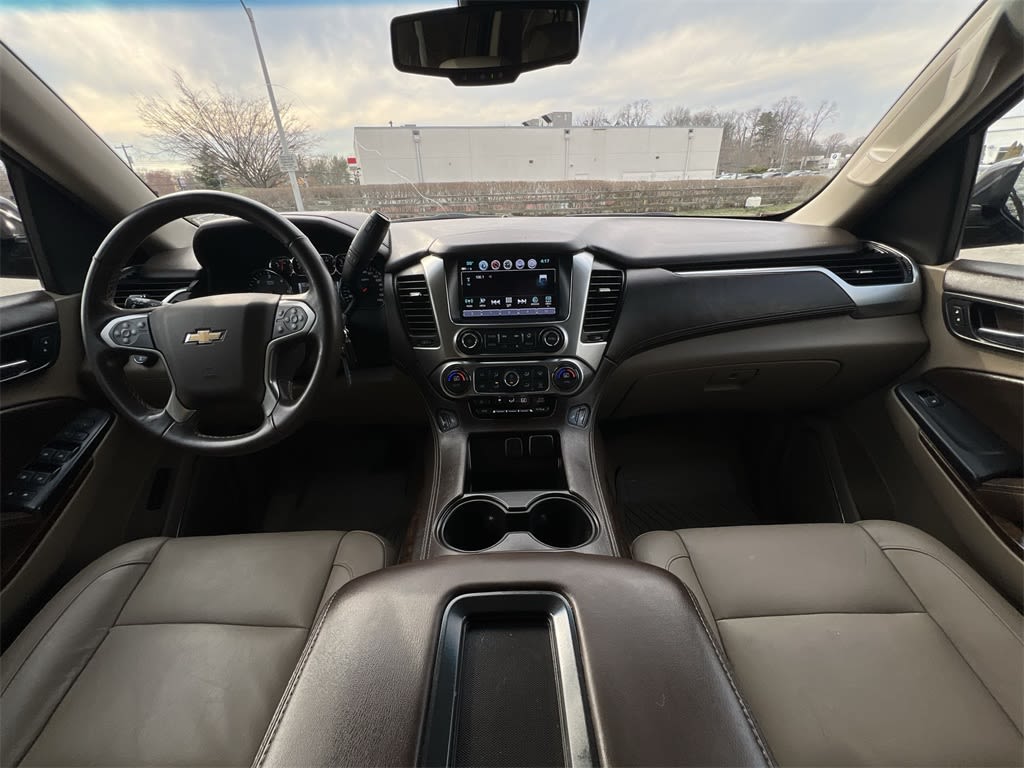 2018 Chevrolet Suburban 1500 LT 2