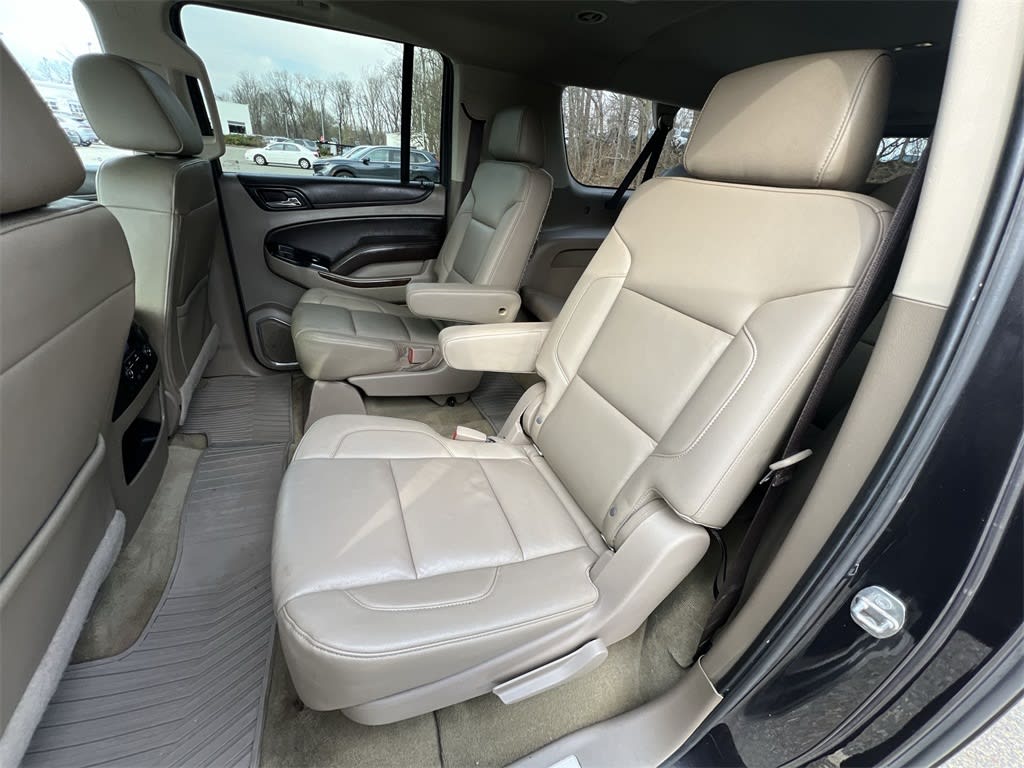 2018 Chevrolet Suburban 1500 LT 27