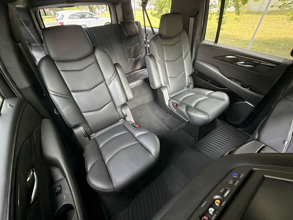 Thumbnail: 2017 Cadillac Escalade - 11