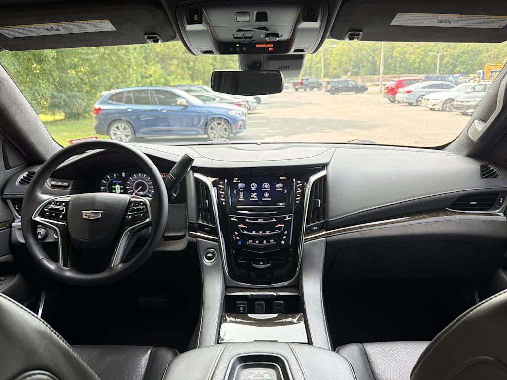 Thumbnail: 2017 Cadillac Escalade - 9