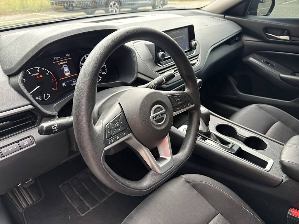 Thumbnail: 2022 Nissan Altima - 14