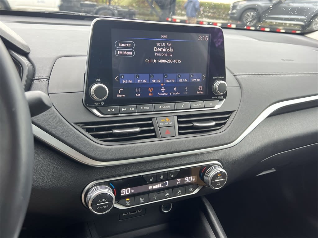 Thumbnail: 2019 Nissan Altima - 14