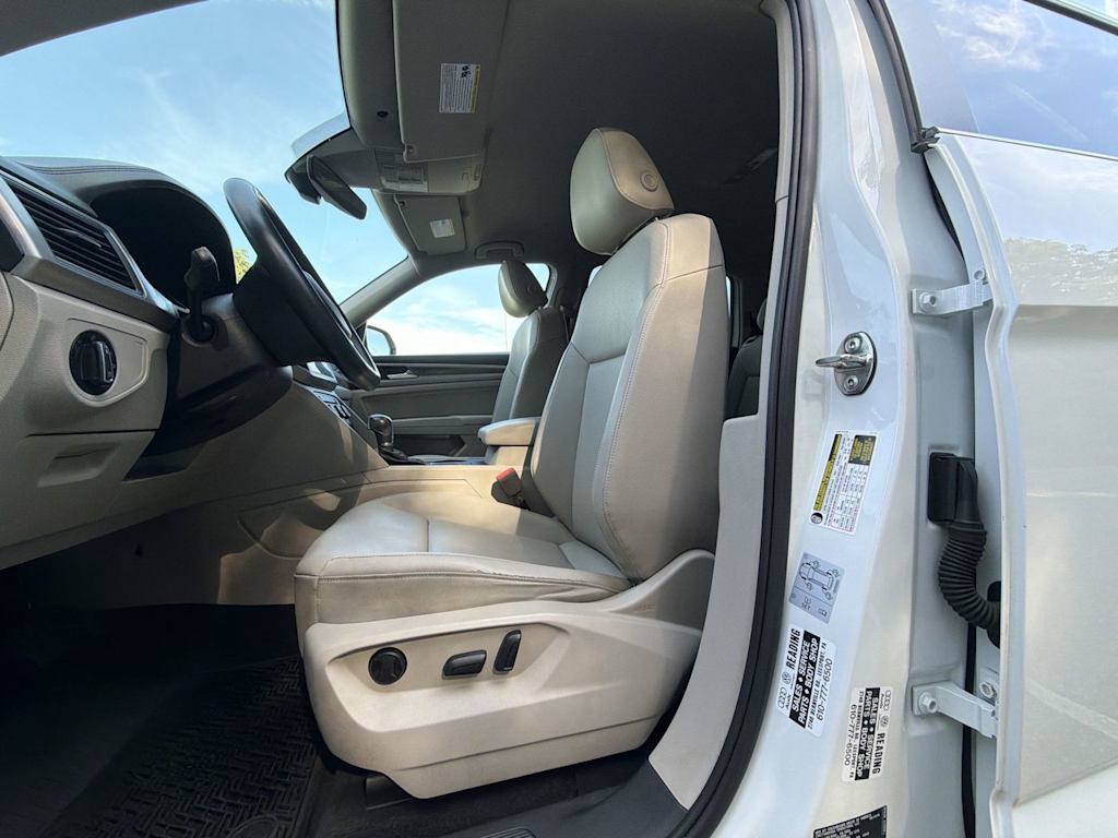Thumbnail: 2018 Volkswagen Atlas - 11