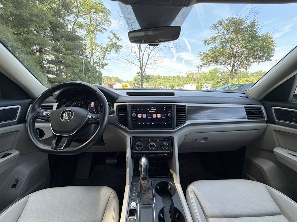 Thumbnail: 2018 Volkswagen Atlas - 10