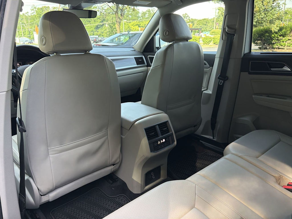 Thumbnail: 2018 Volkswagen Atlas - 13