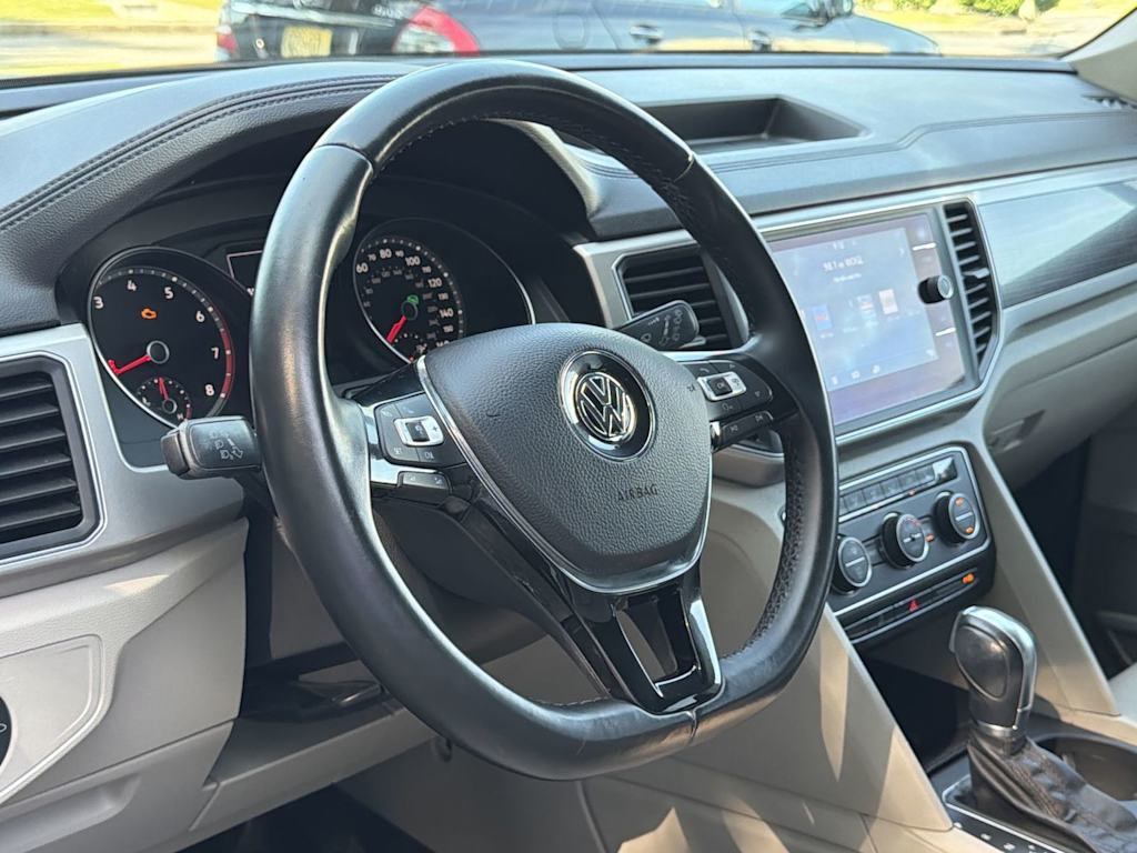 Thumbnail: 2018 Volkswagen Atlas - 14