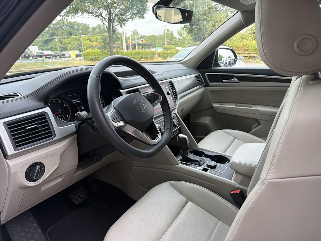 Thumbnail: 2021 Volkswagen Atlas - 2