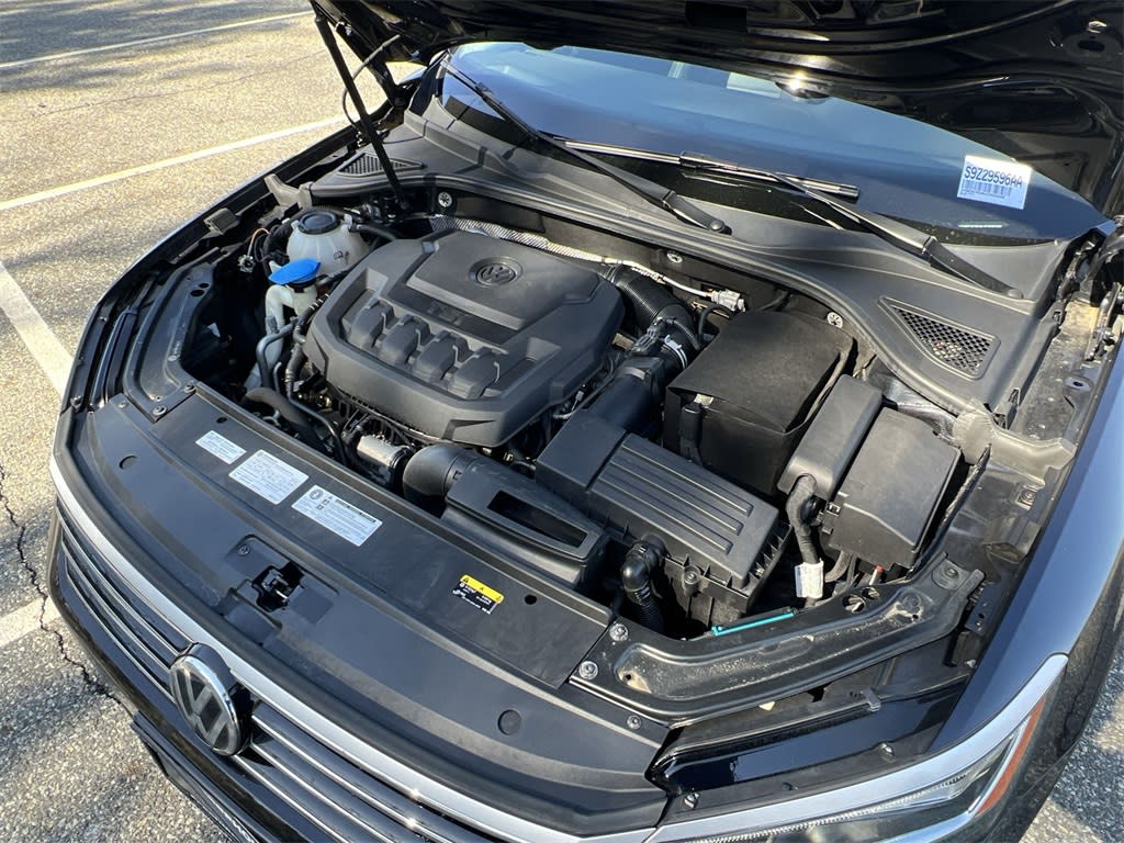 2018 Volkswagen Passat SEL 9