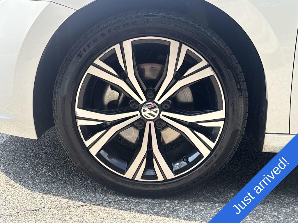 Thumbnail: 2021 Volkswagen Passat - 8