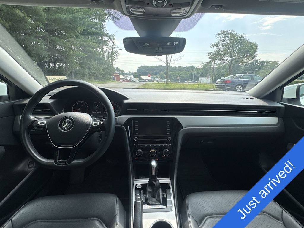 Thumbnail: 2021 Volkswagen Passat - 9