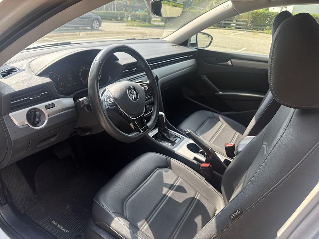 Thumbnail: 2021 Volkswagen Passat - 2