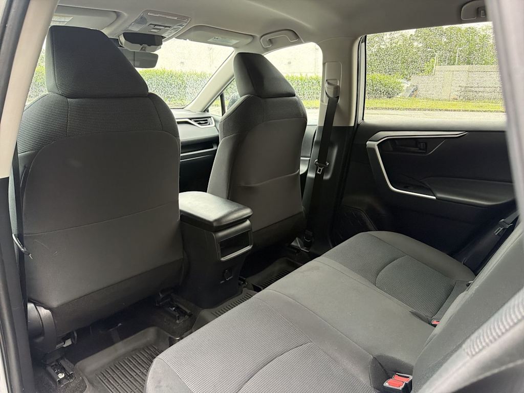 Thumbnail: 2020 Toyota RAV4 - 13