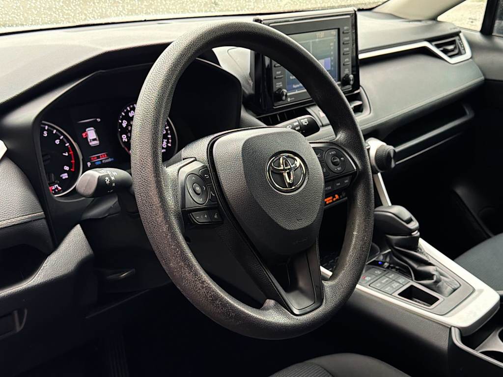 Thumbnail: 2020 Toyota RAV4 - 14