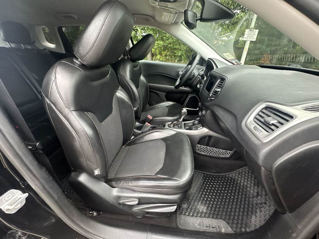 Thumbnail: 2019 Jeep Compass - 28