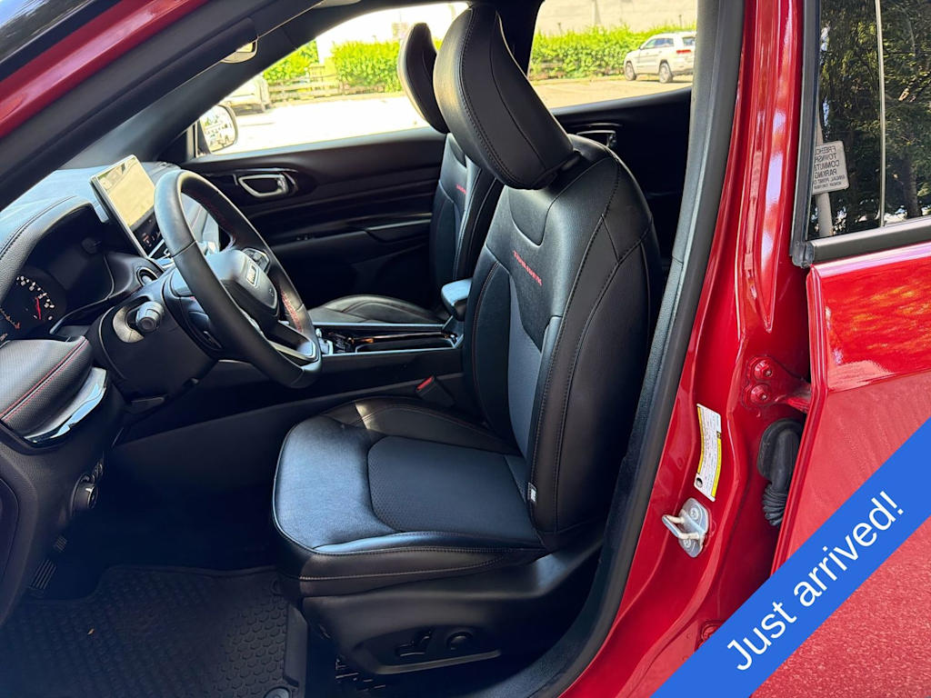 Thumbnail: 2023 Jeep Compass - 11