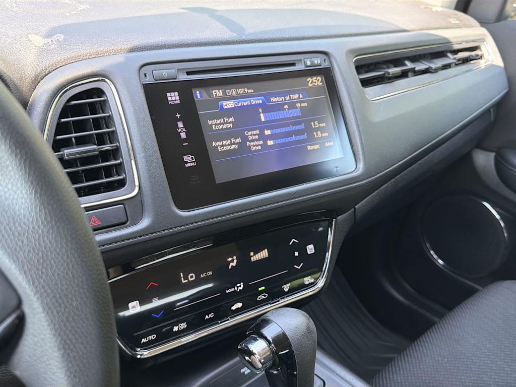 Thumbnail: 2016 Honda HR-V - 15
