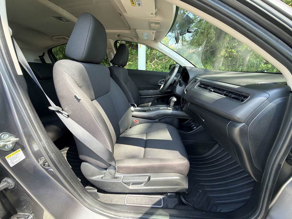 Thumbnail: 2016 Honda HR-V - 12